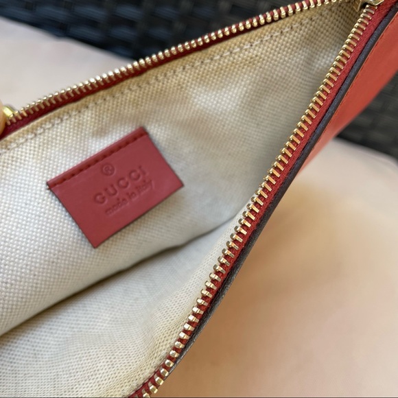 Gucci Zippy Pouch Wristlet w/Chunky Chain - Picture 10 of 13